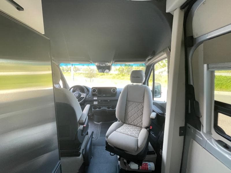 2025 Coachmen 2025 Coachmen Galleria - thumbnail 9