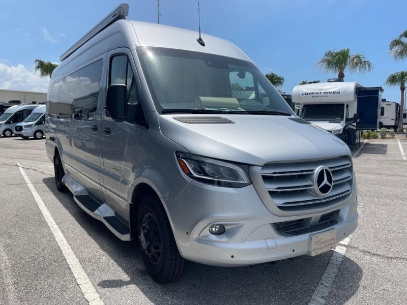 2025 Coachmen Galleria 24FL