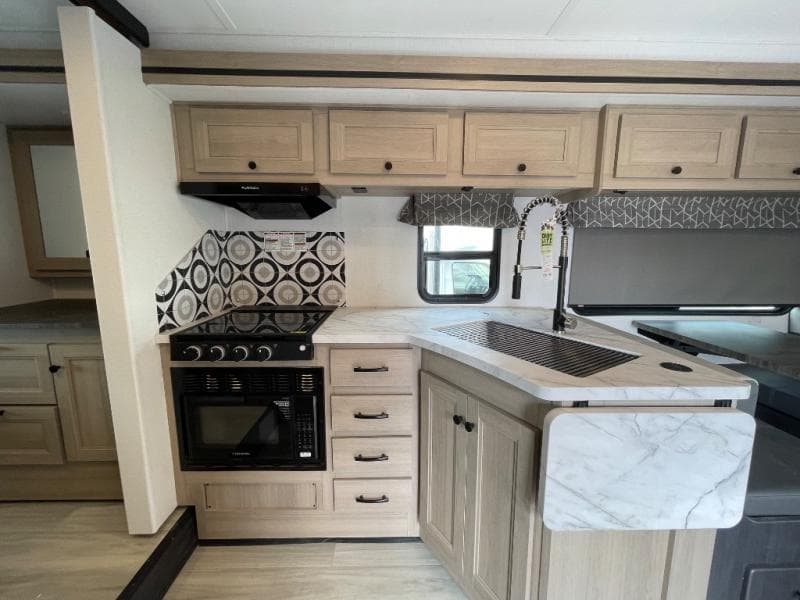 2025 Forest River 2025 Forest River Sunseeker - thumbnail 14