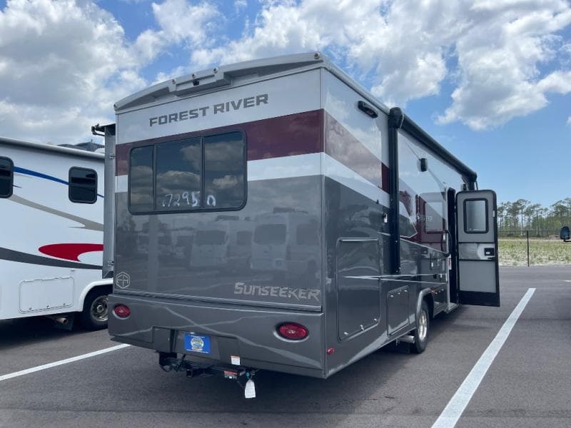 2025 Forest River 2025 Forest River Sunseeker - thumbnail 7