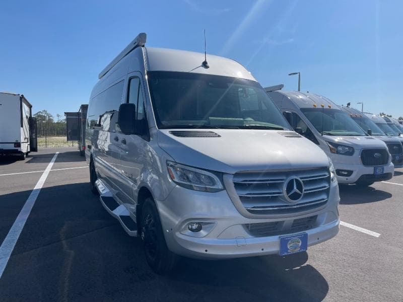 2025 Coachmen Galleria 24FL