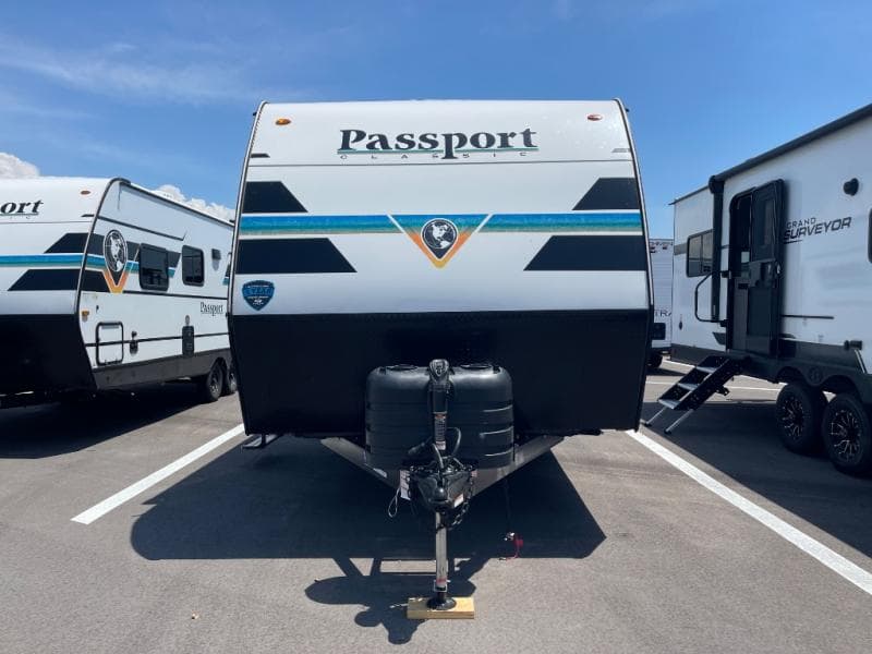 2025 Keystone RV 2025 Keystone RV Passport Classic - thumbnail 3