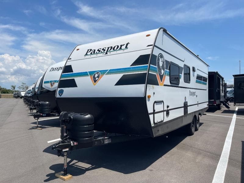 2025 Keystone RV 2025 Keystone RV Passport Classic - thumbnail 4
