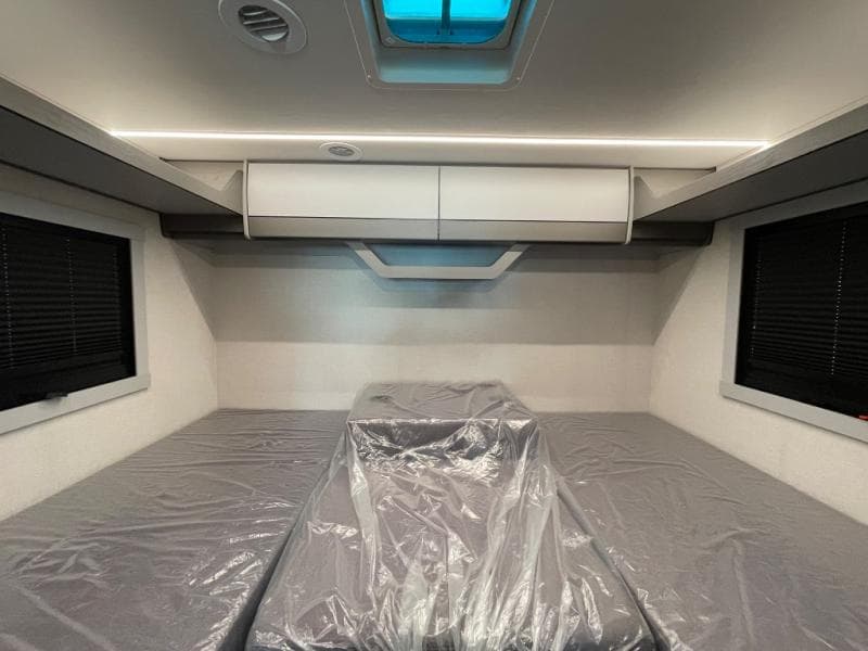 2026 Coachmen 2026 Coachmen Euro - thumbnail 13