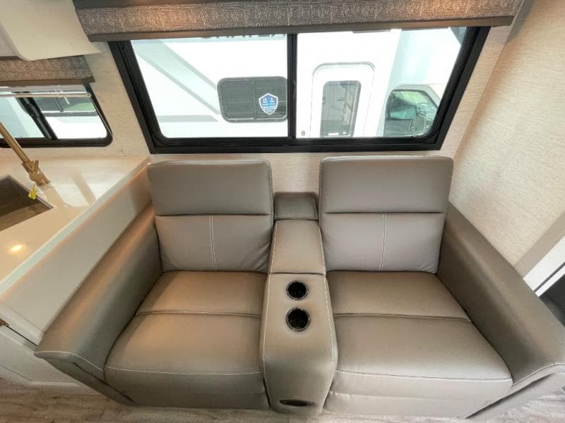 2026 Thor Motor Coach 2026 Thor Motor Coach A.C.E. - thumbnail 14