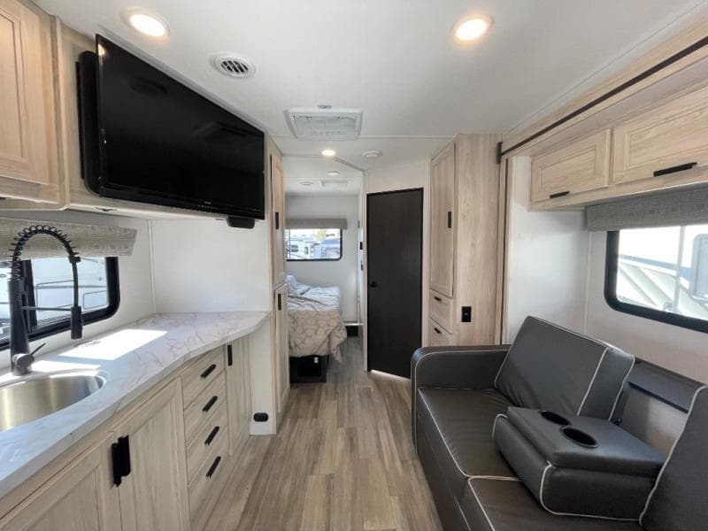 2024 Forest River 2024 Forest River Sunseeker - thumbnail 8