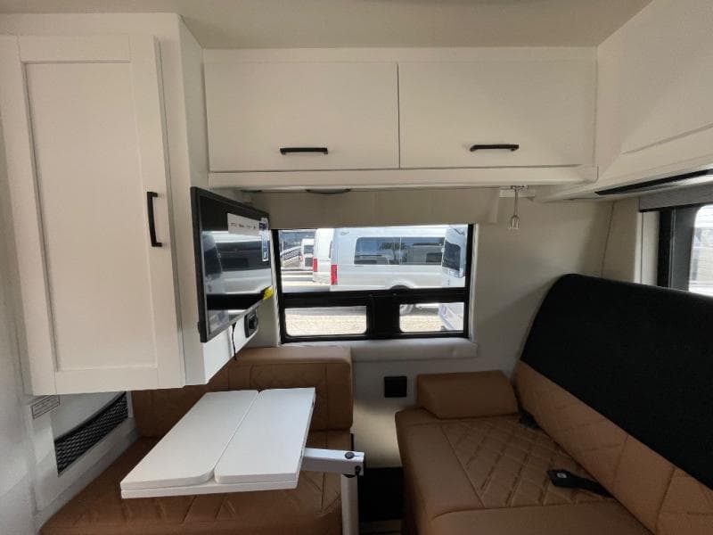 2025 Coachmen 2025 Coachmen Galleria - thumbnail 16