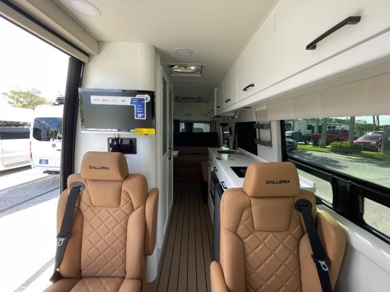 2025 Coachmen 2025 Coachmen Galleria - thumbnail 10