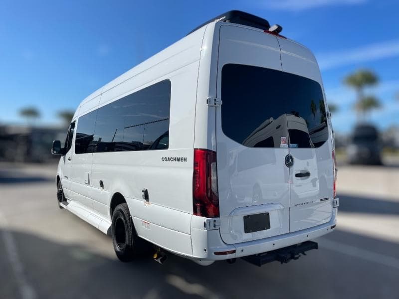 2025 Coachmen 2025 Coachmen Galleria - thumbnail 6