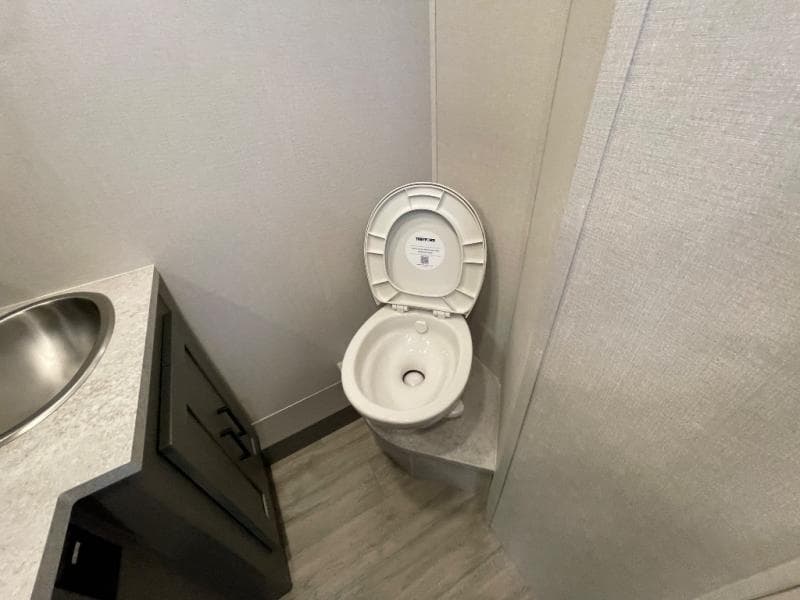 2026 Coachmen 2026 Coachmen Pursuit - thumbnail 25