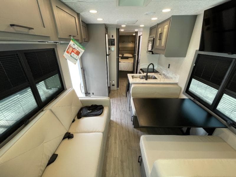 2026 Coachmen 2026 Coachmen Pursuit - thumbnail 40