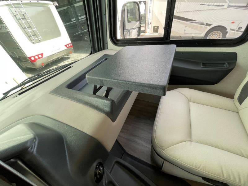 2026 Coachmen 2026 Coachmen Pursuit - thumbnail 8