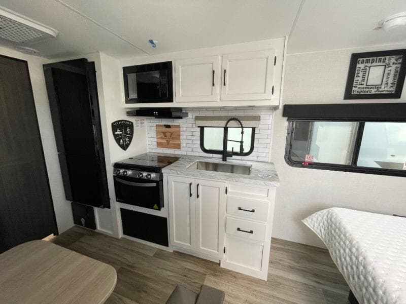 2025 Venture RV 2025 Venture RV Stratus - thumbnail 26