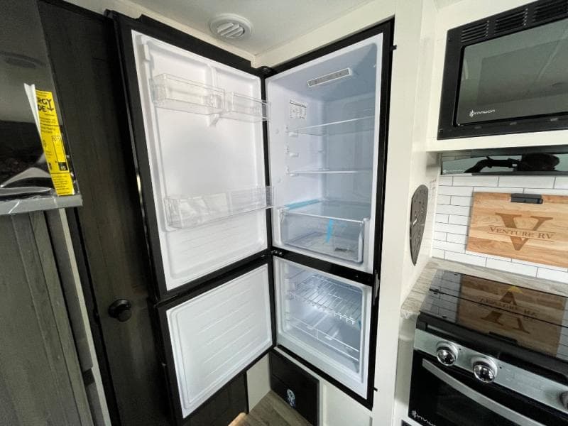 2025 Venture RV 2025 Venture RV Stratus - thumbnail 36