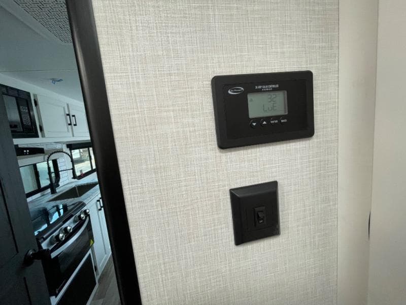 2025 Venture RV 2025 Venture RV Stratus - thumbnail 49