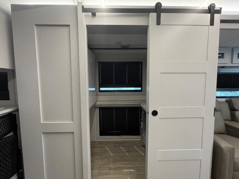 2026 Coachmen 2026 Coachmen Mirada - thumbnail 16