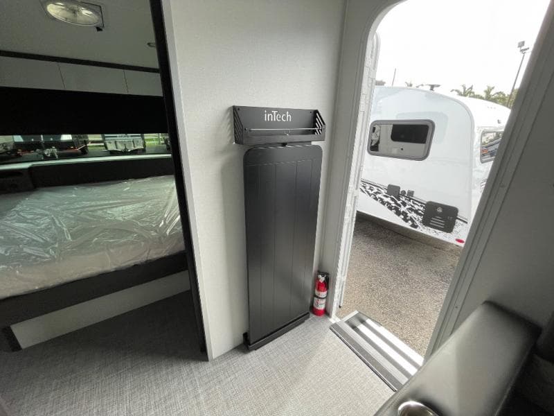 2026 inTech RV 2026 inTech RV Aucta - thumbnail 25