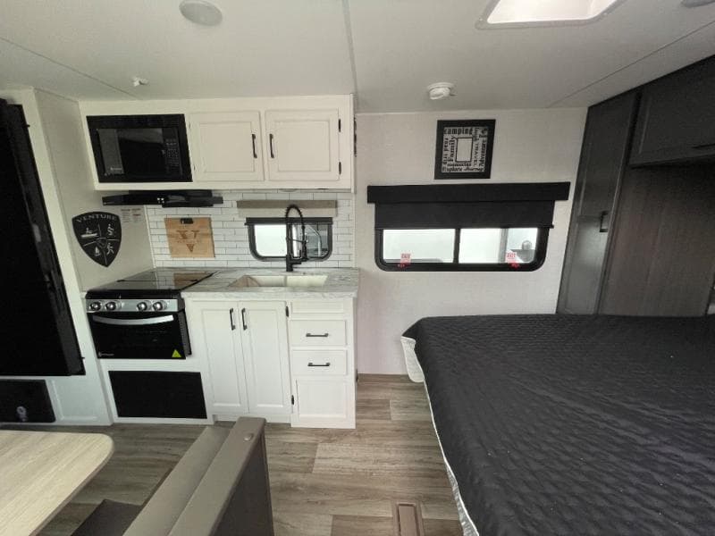 2025 Venture RV 2025 Venture RV Stratus - thumbnail 25