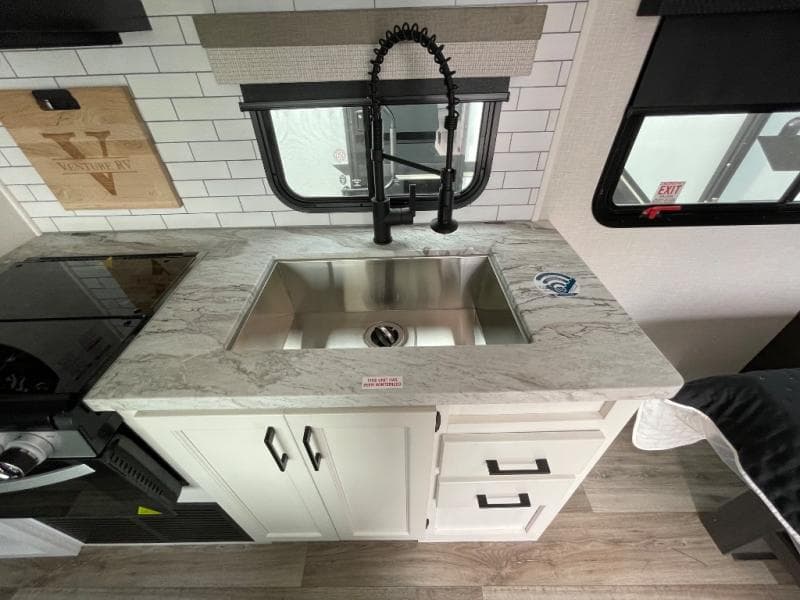 2025 Venture RV 2025 Venture RV Stratus - thumbnail 32