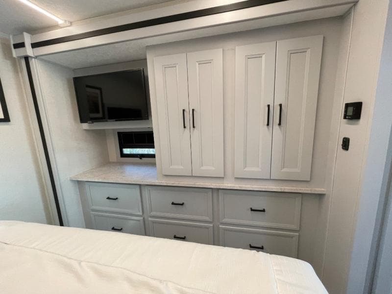 2026 Coachmen 2026 Coachmen Mirada - thumbnail 39