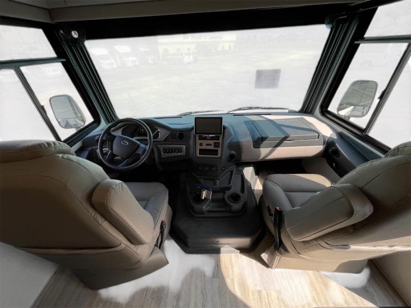 2026 Coachmen 2026 Coachmen Mirada - thumbnail 7