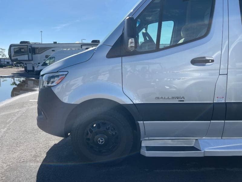 2025 Coachmen 2025 Coachmen Galleria - thumbnail 5