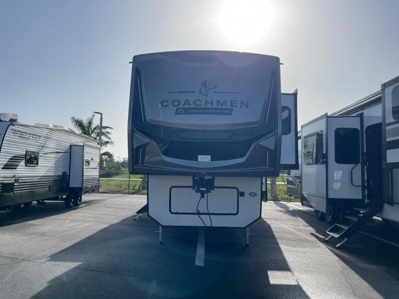 2026 Coachmen 2026 Coachmen Brookstone - thumbnail 3