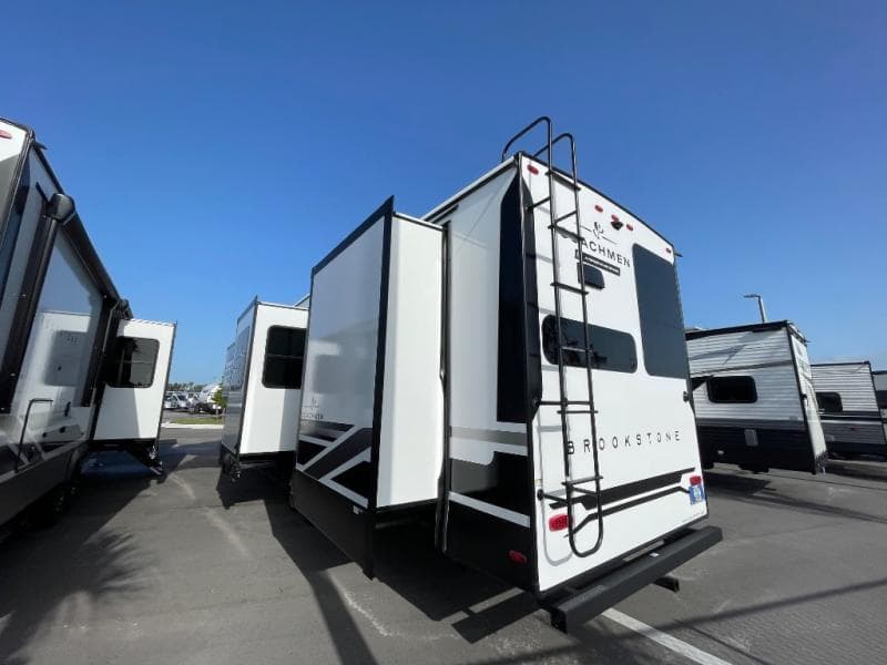 2026 Coachmen 2026 Coachmen Brookstone - thumbnail 5