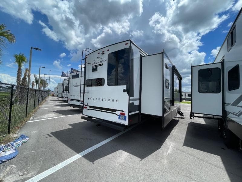 2026 Coachmen 2026 Coachmen Brookstone - thumbnail 7
