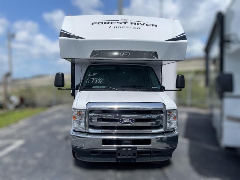 2026 Forest River 2026 Forest River Forester - thumbnail 3