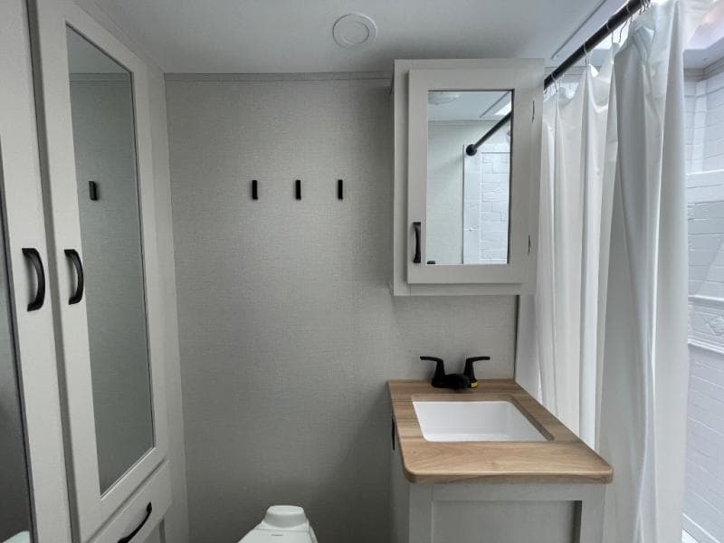 2026 Coachmen 2026 Coachmen Chaparral - thumbnail 22