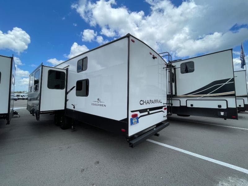 2026 Coachmen 2026 Coachmen Chaparral - thumbnail 10
