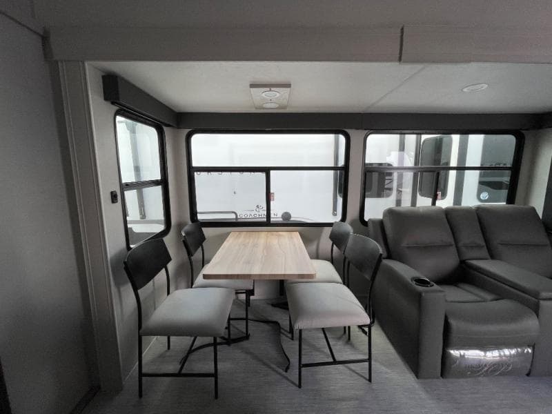 2026 Coachmen 2026 Coachmen Chaparral - thumbnail 12