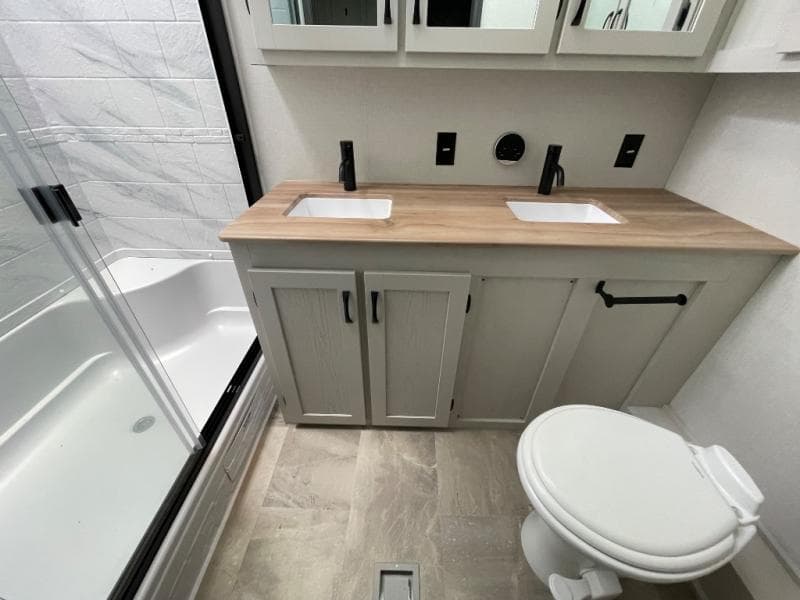 2026 Coachmen 2026 Coachmen Chaparral - thumbnail 20