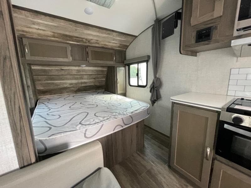 2024 Gulf Stream 2024 Gulf Stream Vista Cruiser - thumbnail 18