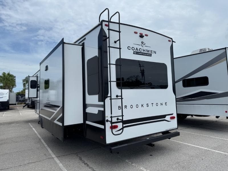 2026 Coachmen 2026 Coachmen Brookstone - thumbnail 6