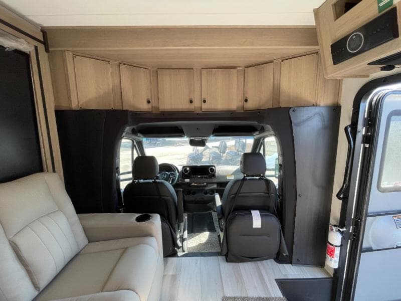 2026 Forest River 2026 Forest River Sunseeker - thumbnail 10