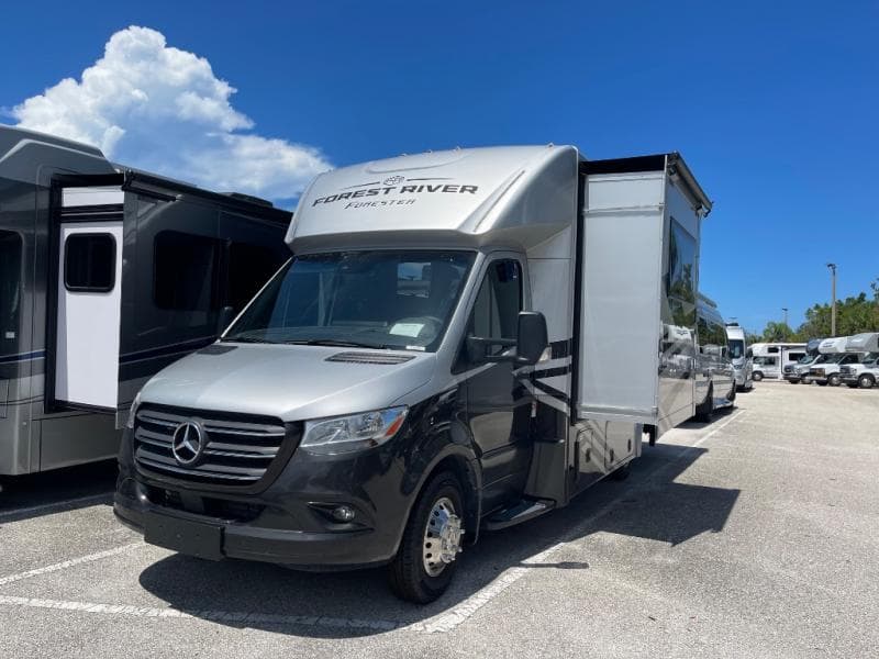 2026 Forest River 2026 Forest River Forester - thumbnail 4