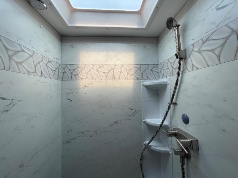 2026 Coachmen 2026 Coachmen Leprechaun - thumbnail 14