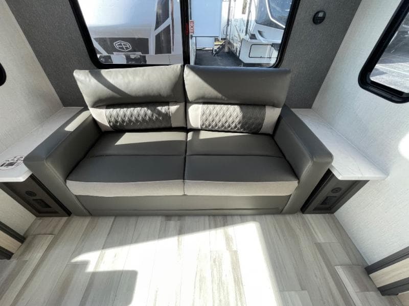 2026 Forest River 2026 Forest River Cardinal - thumbnail 36