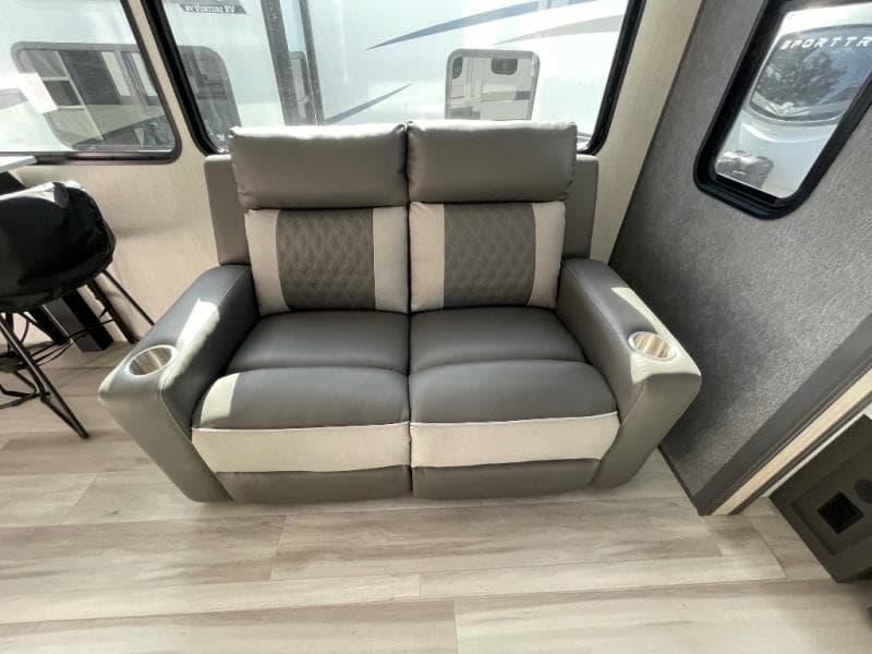 2026 Forest River 2026 Forest River Cardinal - thumbnail 39