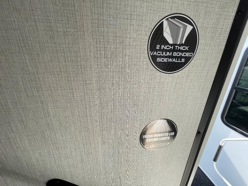 2026 Forest River 2026 Forest River Cardinal - thumbnail 63