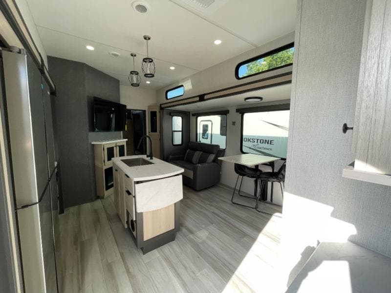 2026 Forest River 2026 Forest River Cardinal - thumbnail 16