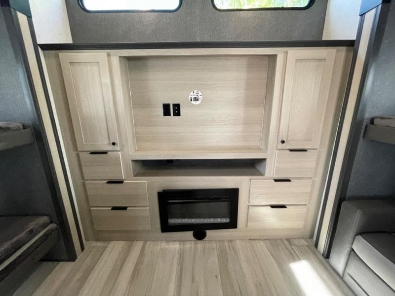 2026 Forest River 2026 Forest River Cardinal - thumbnail 22