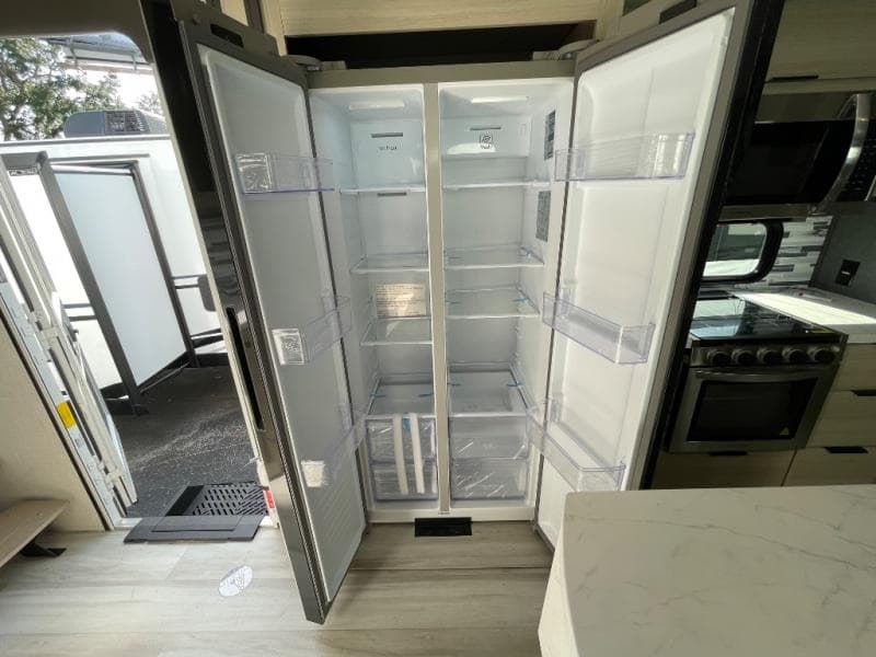 2026 Forest River 2026 Forest River Cardinal - thumbnail 37