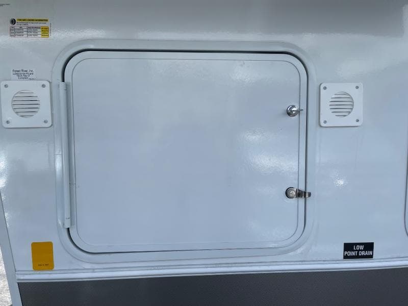 2026 Forest River 2026 Forest River Cardinal - thumbnail 8