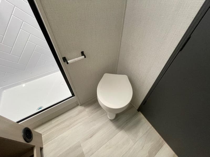 2026 Forest River 2026 Forest River Cardinal - thumbnail 48