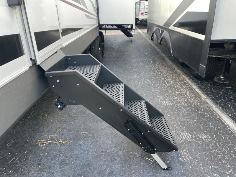 2026 Forest River 2026 Forest River Cardinal - thumbnail 6