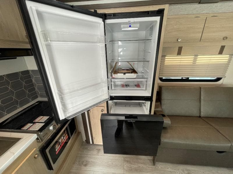 2026 Coachmen 2026 Coachmen Leprechaun - thumbnail 33