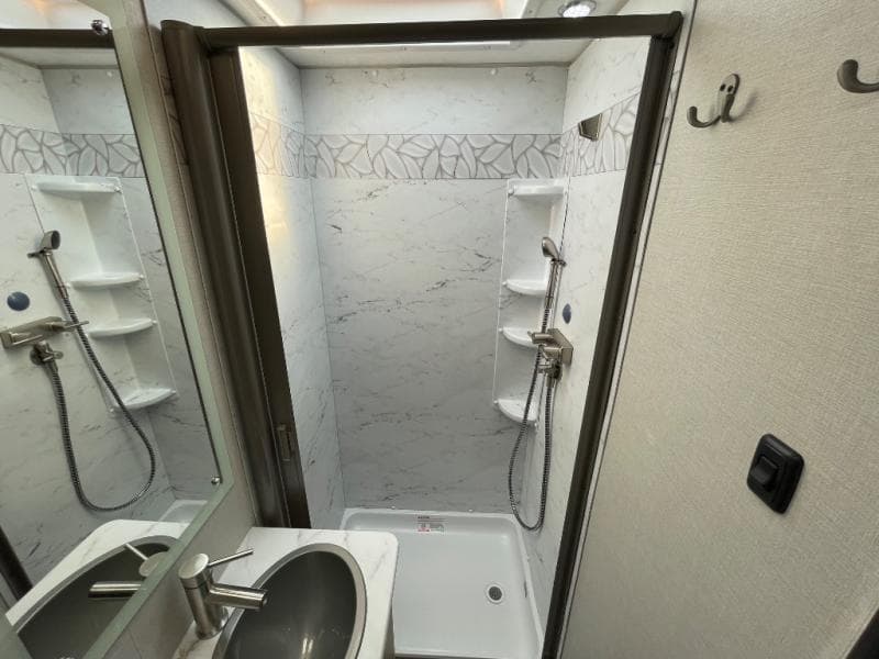 2026 Coachmen 2026 Coachmen Leprechaun - thumbnail 54